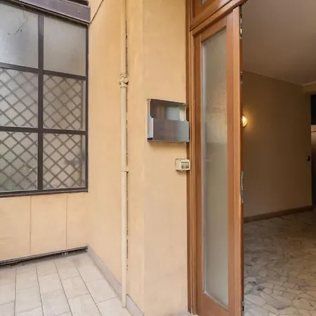 Charme In Center Apartment